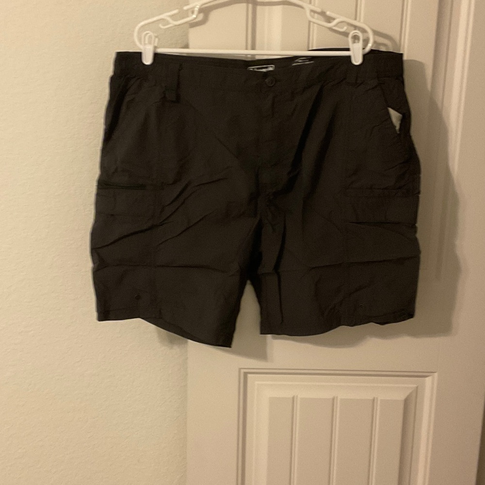 Coleman Dark Cargo Shorts for Men